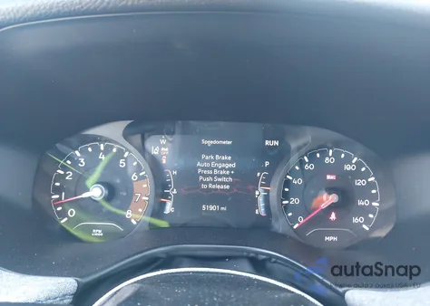 2024 Jeep Compass Latitude 4X4 z USA, uszkodzony, nr VIN 3C4NJDBN8RT603605